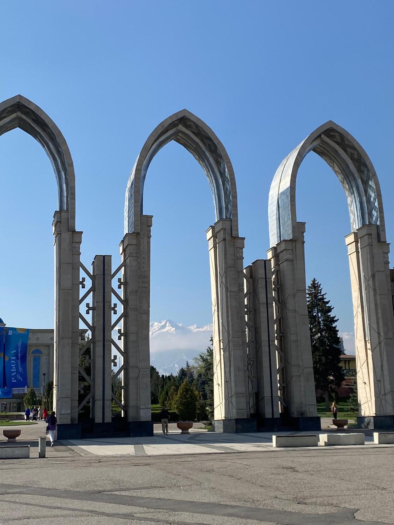 Стильная Студия Shadow Атакент Almaty Luaran gambar